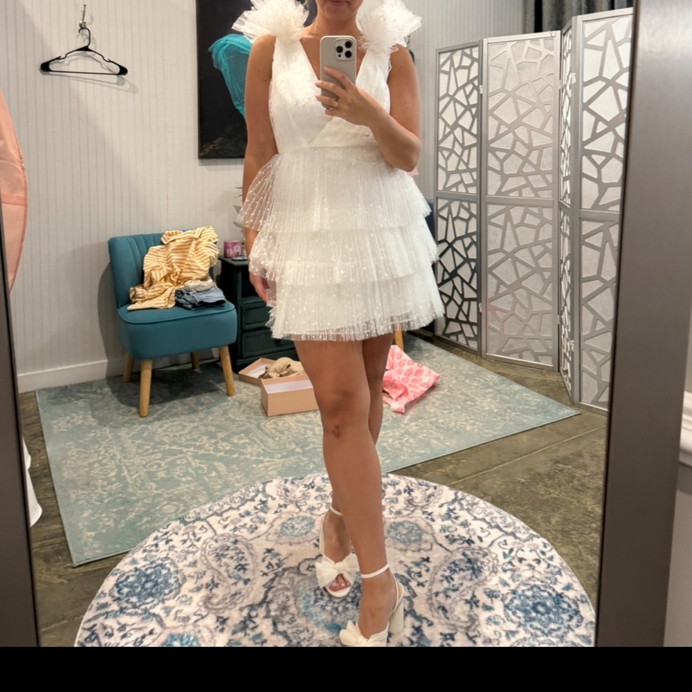 ML Monique Lhuillier Perrie Tiered Shoulder-Ruffle V-Neck Mini Dress